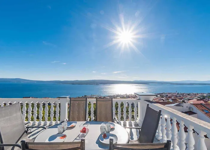 Apartment 5 *