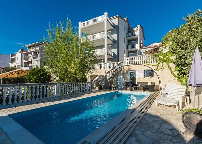 5 Apartment